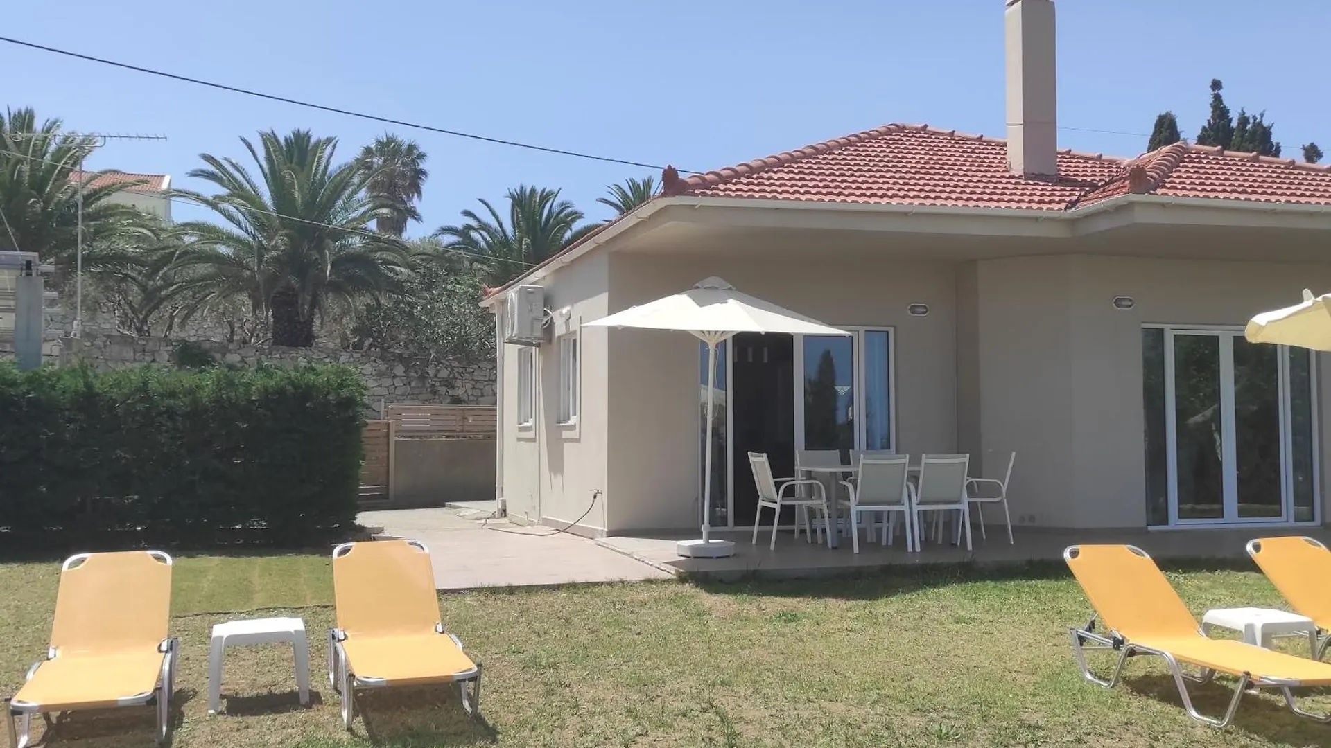 Sea Breeze Villa Resmo Yunanistan