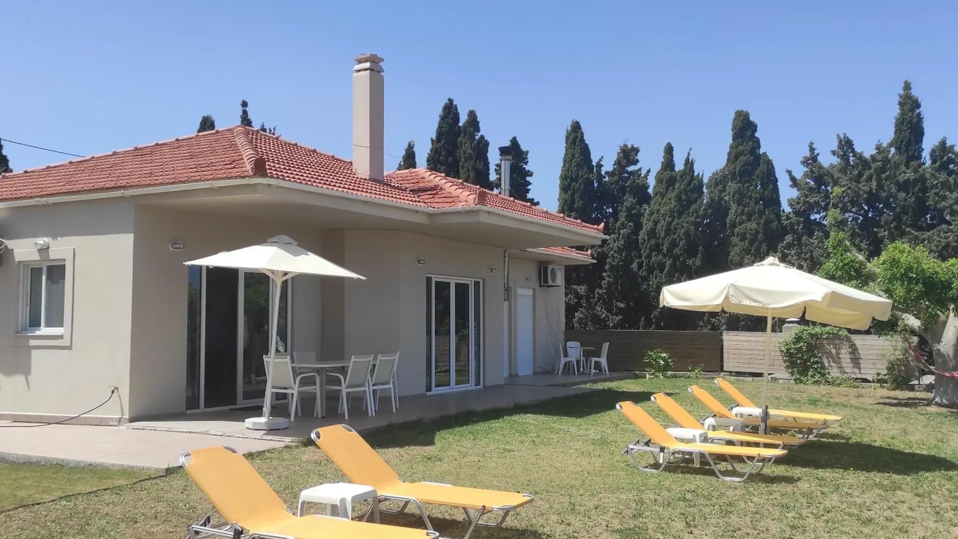 Sea Breeze Villa Resmo 0*,  Yunanistan