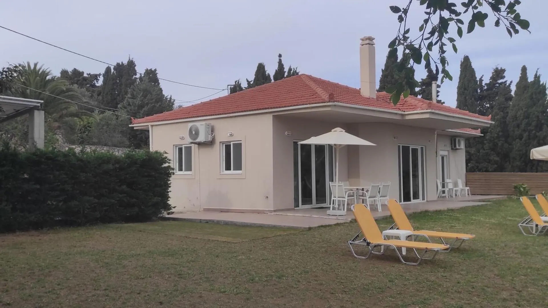 Sea Breeze Villa Resmo